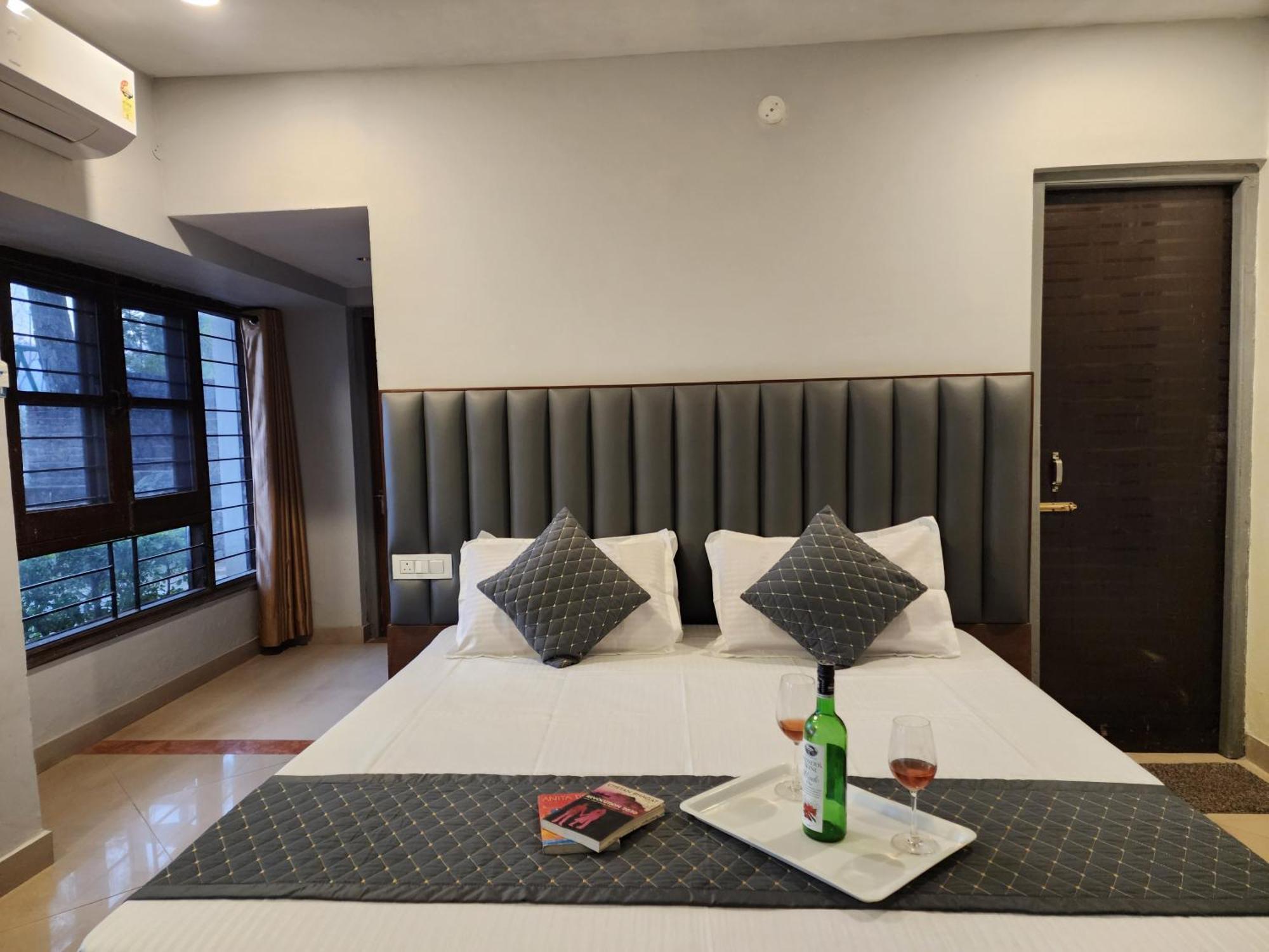 Pine Valley Resort Kasauli Eksteriør billede